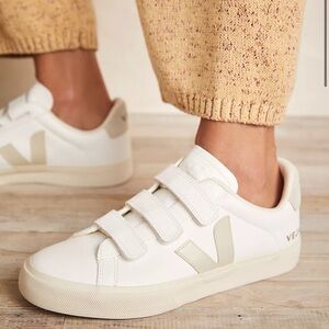VEJA Recife Triple-Grip Bicolor Sneakers